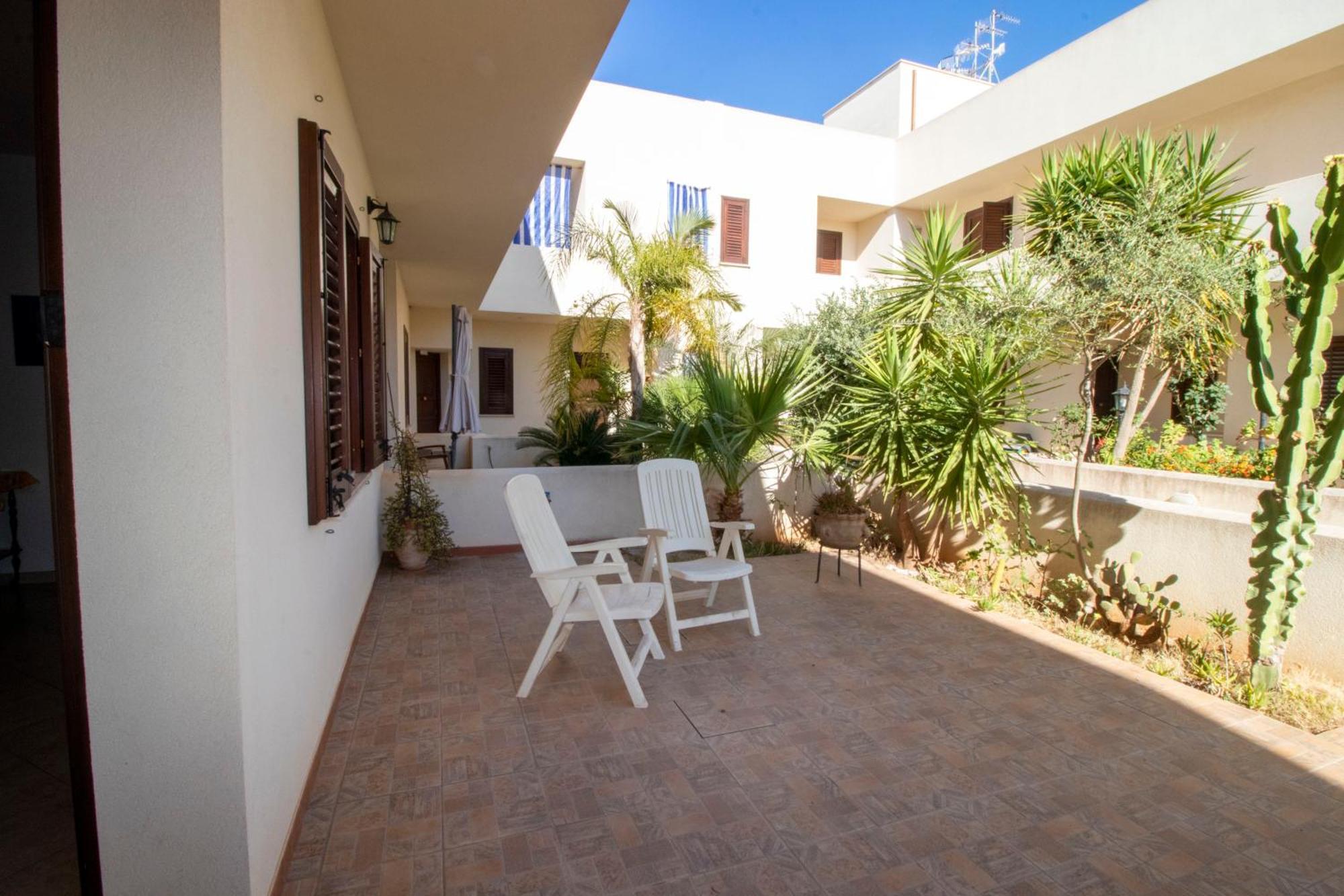 Case Vacanza Cristina Site In Antico Baglio E In Via Abruzzi N 161 San Vito Lo Capo Eksteriør billede